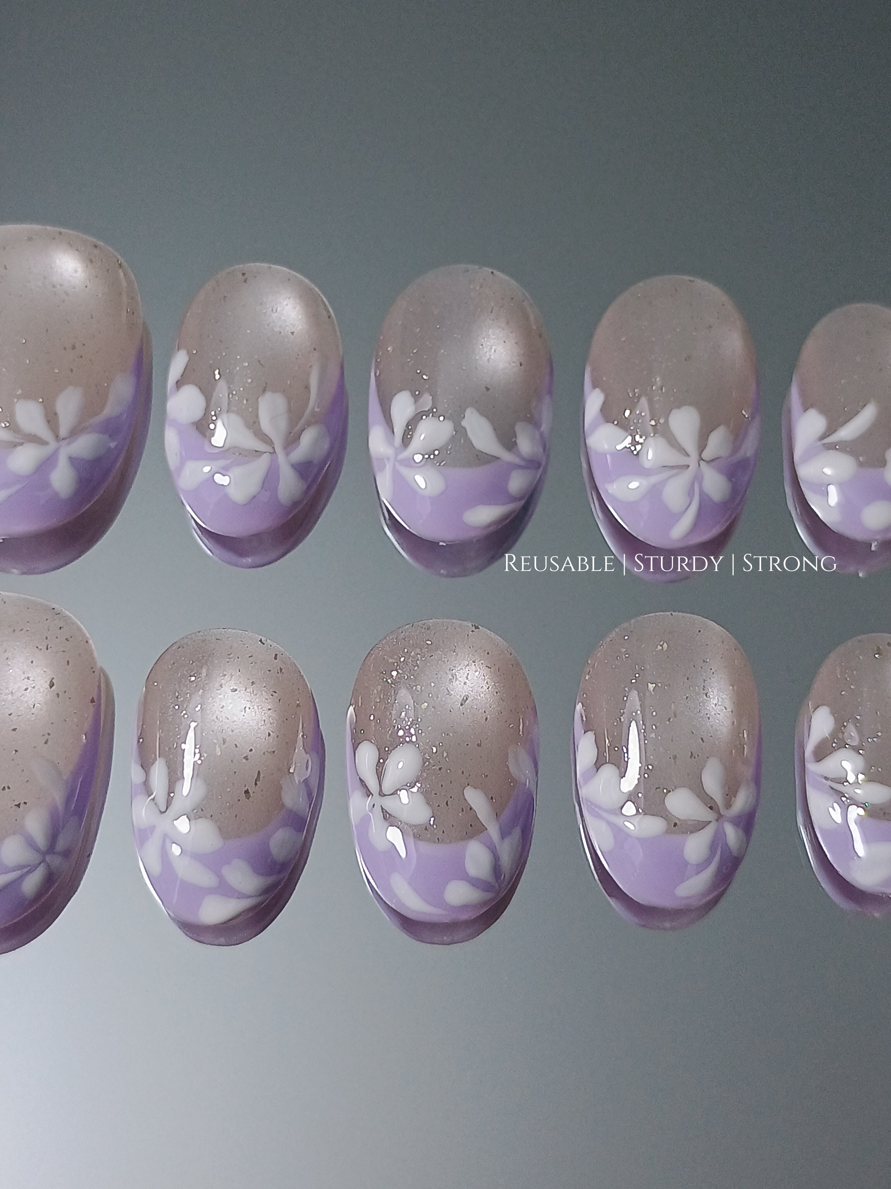 Short Violet Sparkle Daisy French Tips
