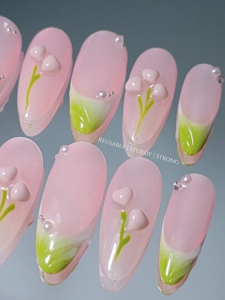 Heart Leaf and Swirl French