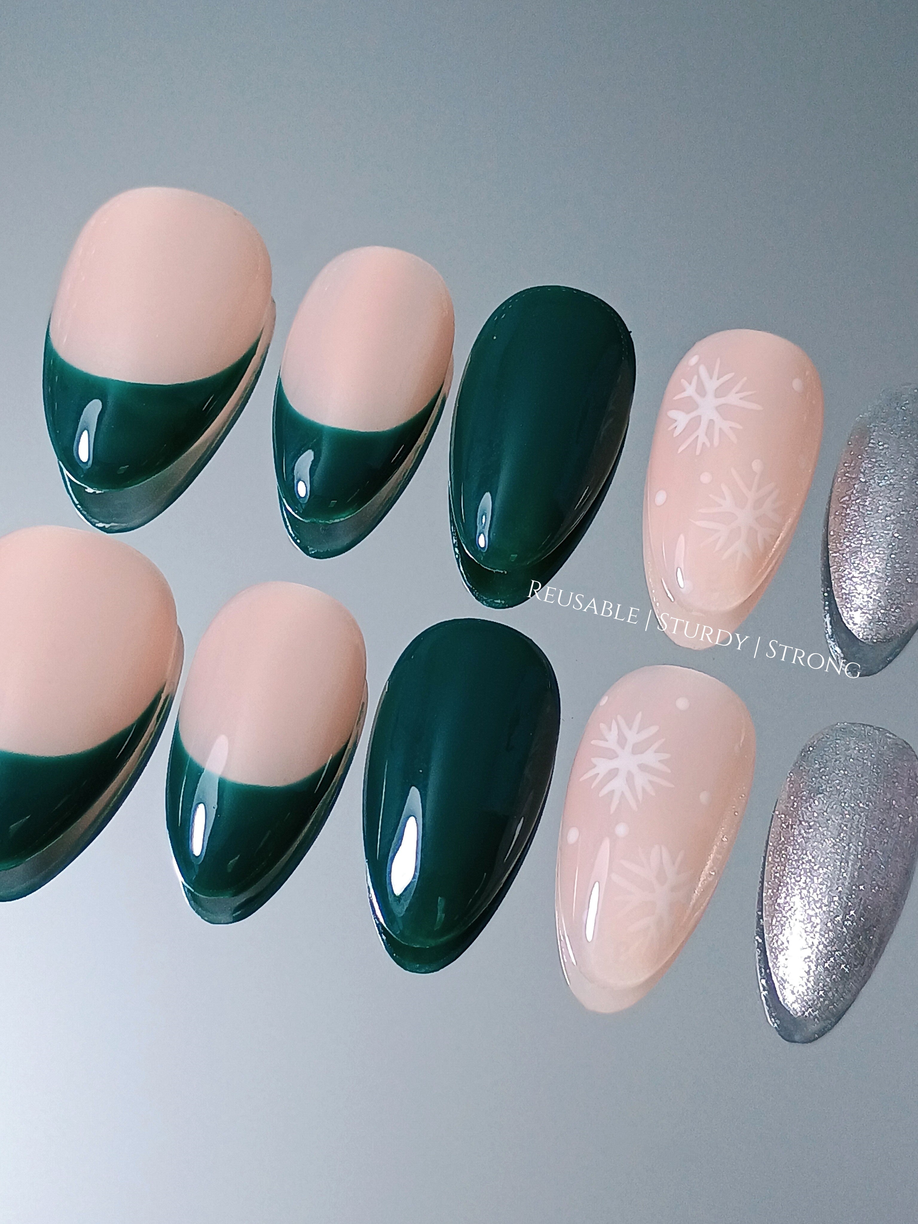 Emerald Holly Holiday