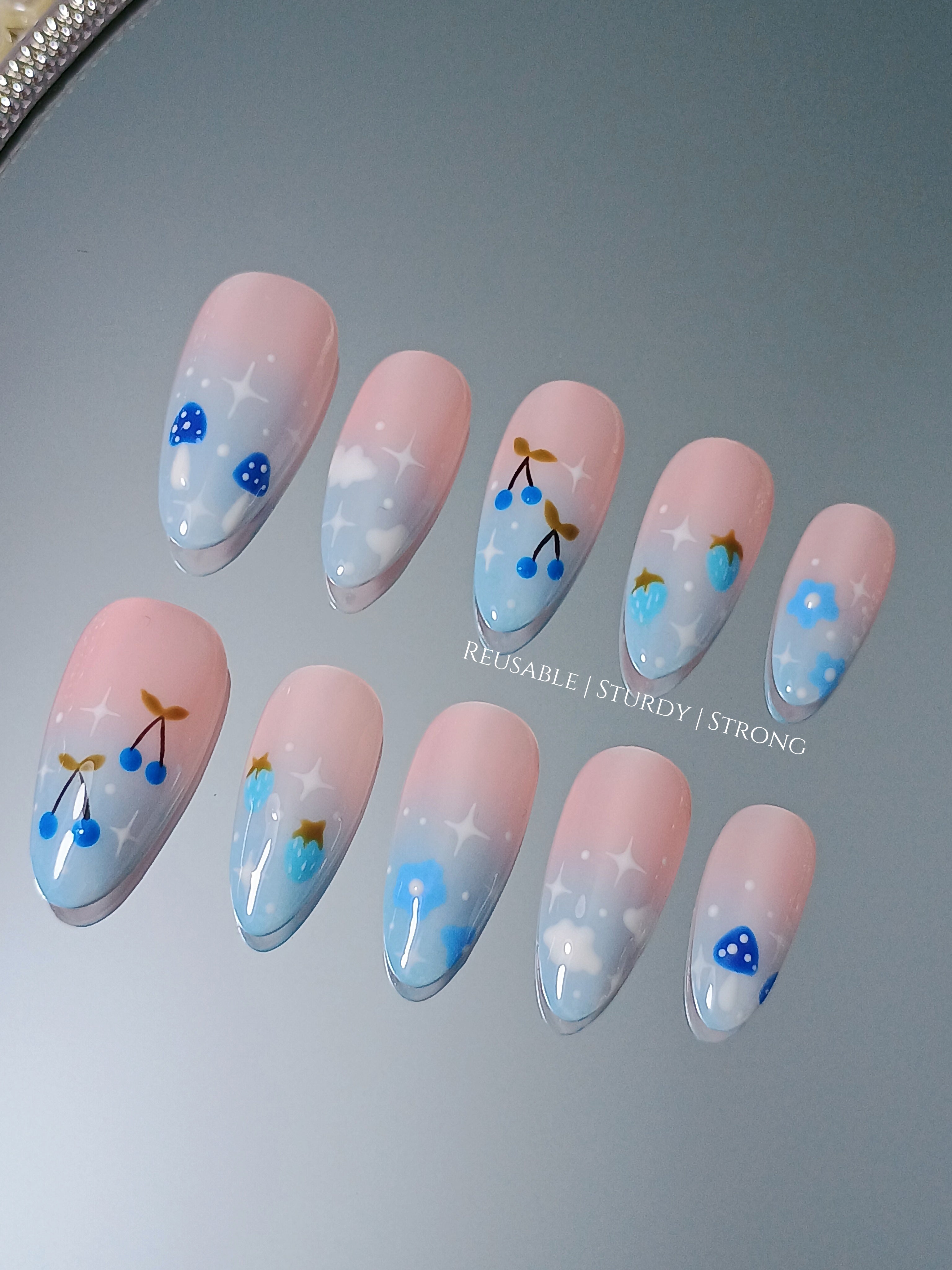 Dreamy Cloud and Whimsical Mushroom | premium nails