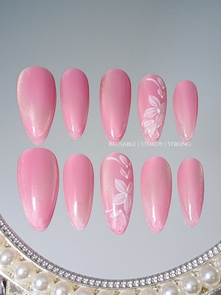 Getting Cozy (cat eye effect)