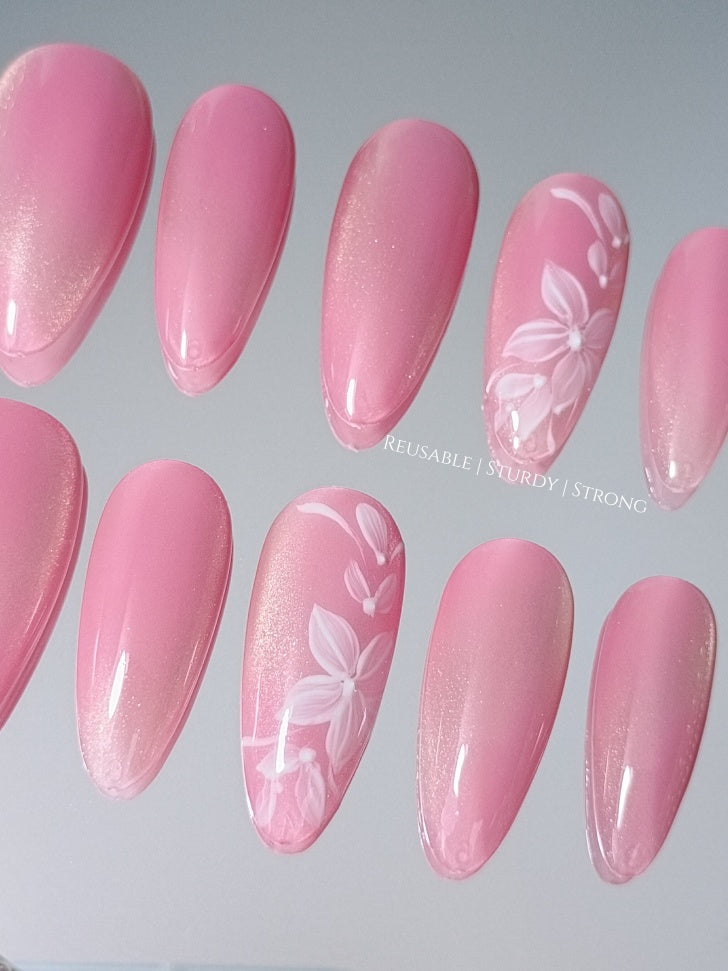 Getting Cozy (cat eye effect)