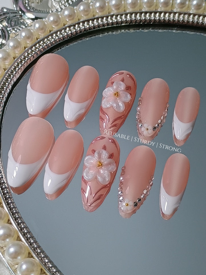 Elegant Floral with Edged Little Diamonds