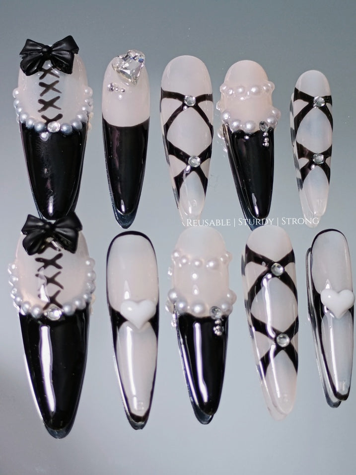 Gothic Black Lolita