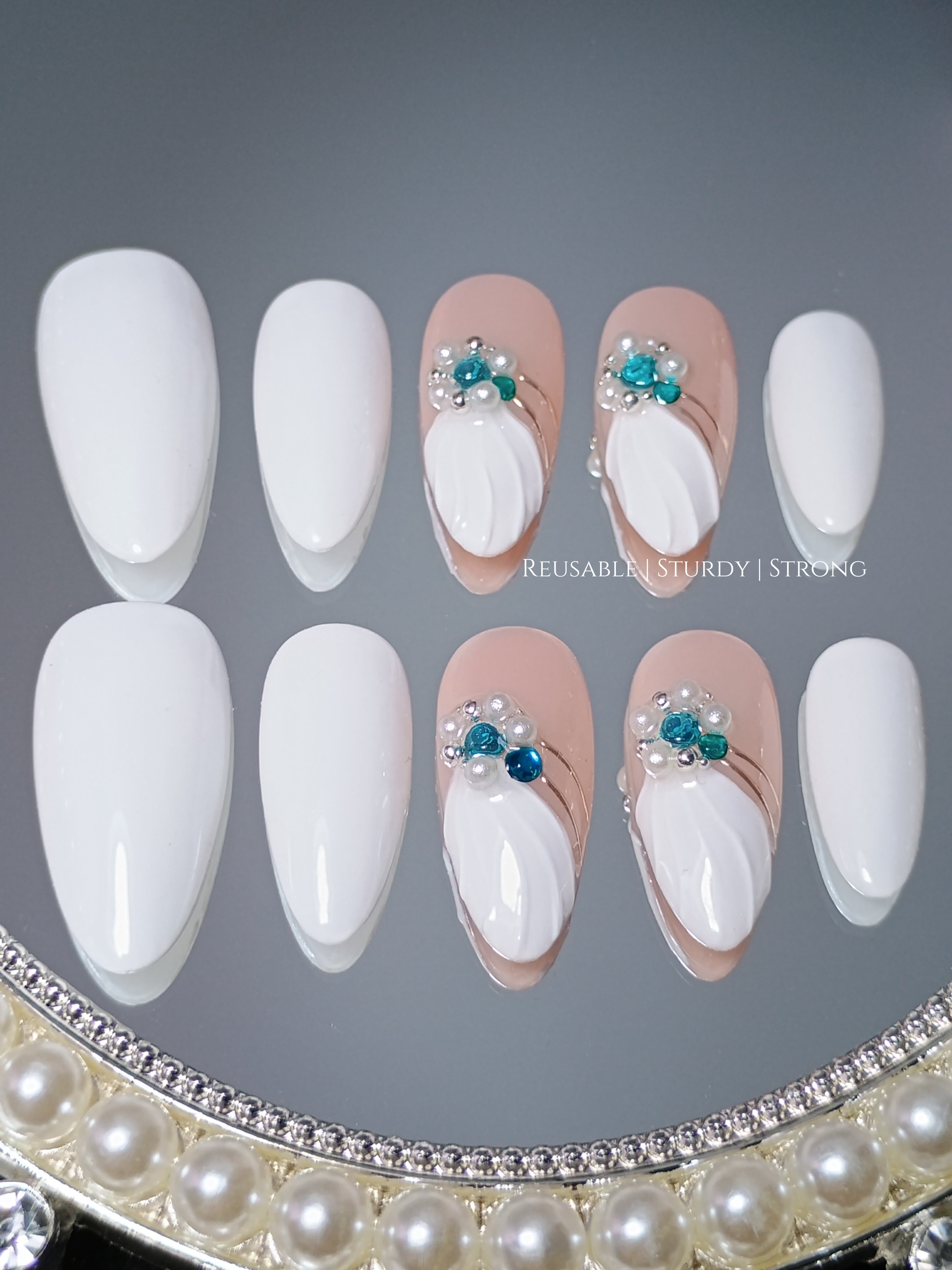 Pure White and Ocean Blue Diamonds