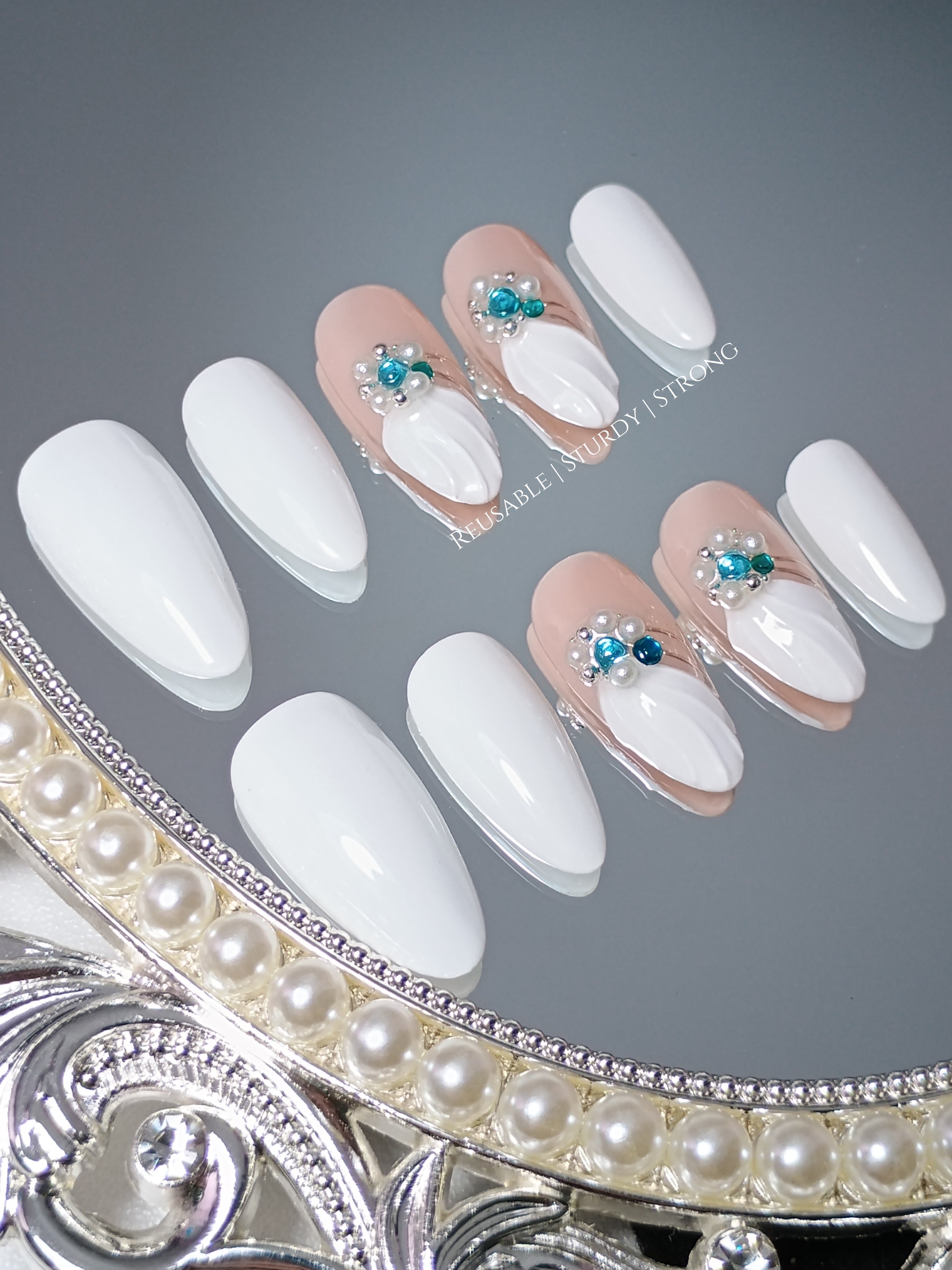 Pure White and Ocean Blue Diamonds